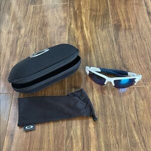 Oakley Kids Sunglasses - White and Blue